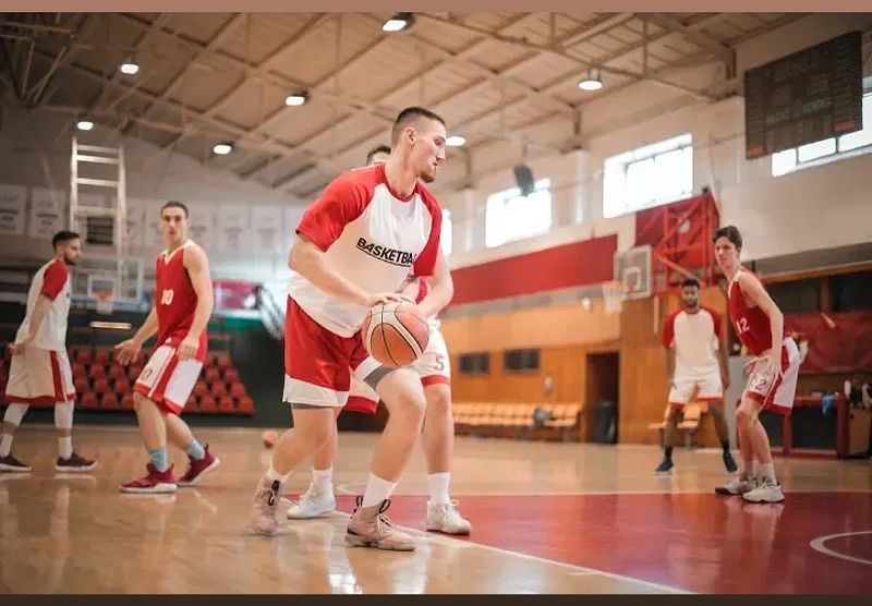 Ilustrasi latihan bouncing dalam bola basket