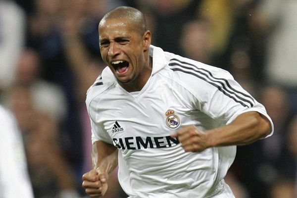 Roberto Carlos saat bermain untuk Real Madrid