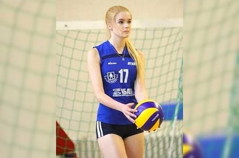 Alisa Manyonok, pemain voli Rusia.