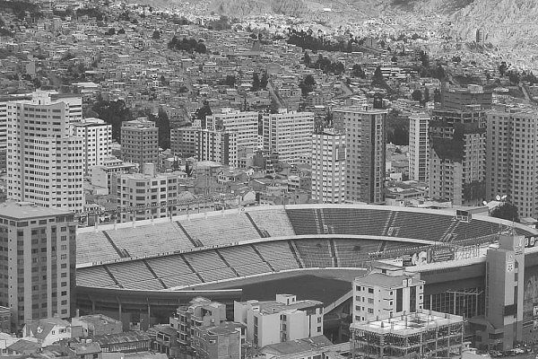 Hernando Siles, Stadion Setinggi Mahameru yang Bikin Neymar KO.